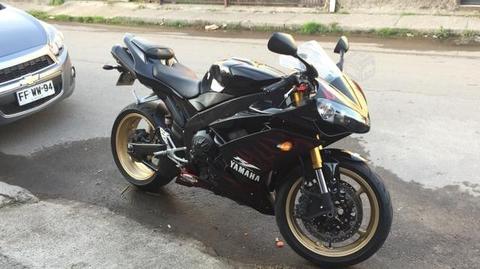 Yamaha YZF R1