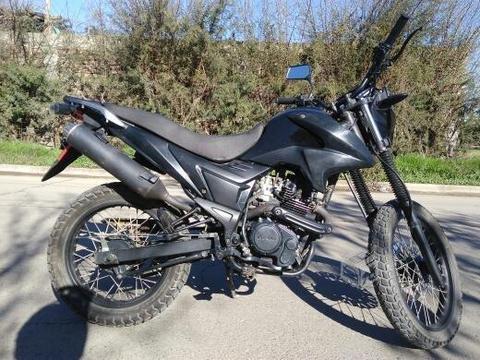 Moto loncin 125 cc /7000 km