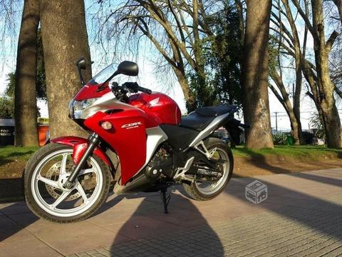 Honda cbr250
