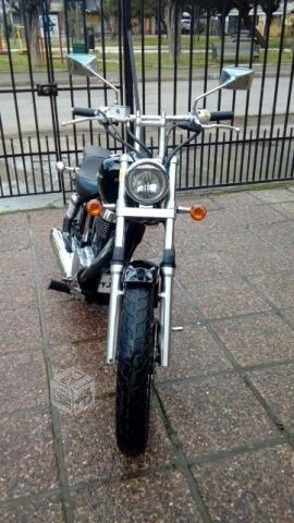 Suzuki Boulevard S40, 650cc