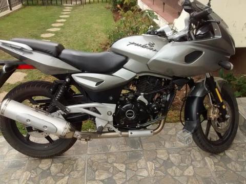 Pulsar 220f