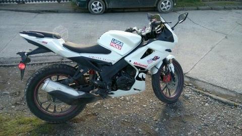 Moto motomel m8
