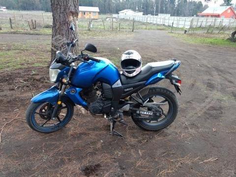 Moto fz16