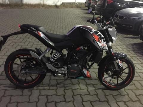 Moto ktm duke 200