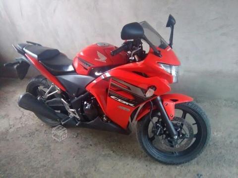 Honda cbr 250