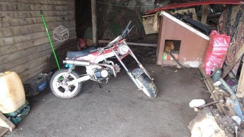 Moto Honda dax