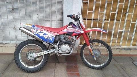 Honda crf 230 2013 impecable