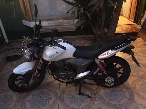 Motocicleta Keeway RKV200S