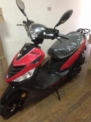 moto scooter 125