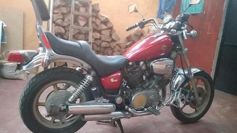 Yamaha Virago 700