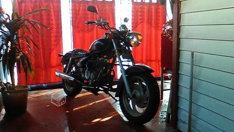 Moto custom 150 cc
