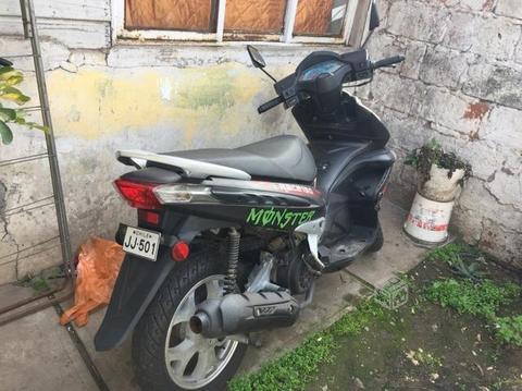 Moto Scooter año 2012
