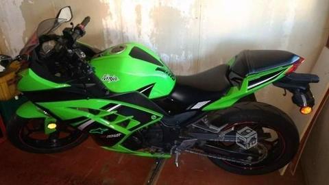 Kawasaki ninja 300