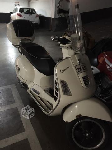 Vespa 300 gts impecable