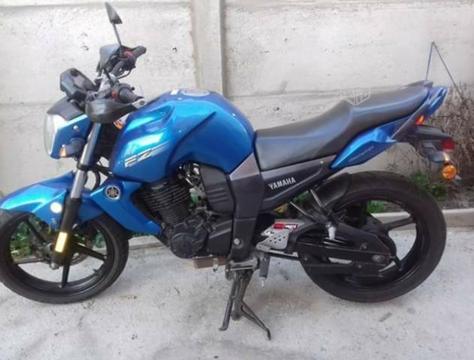 Moto YAMAHA Azúl Eléctrica