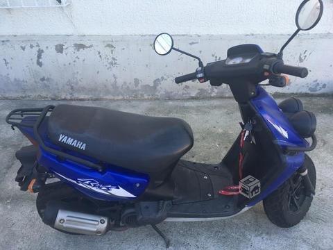 Yamaha scooter biwis bws