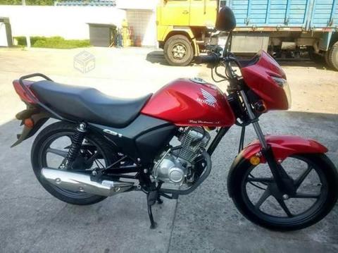 Moto Honda cb1