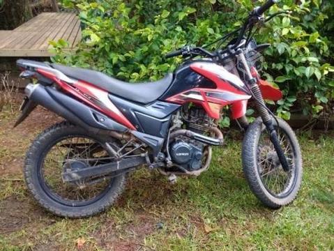 Moto loncin 2015 125cc en duro