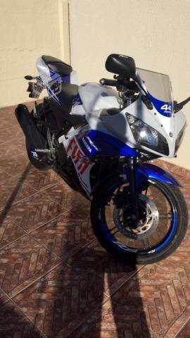 Yamaha r15 SE modificada 2015