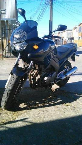 Moto Yamaha TDM 900