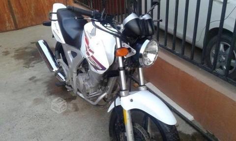 Moto Honda CBX 250 twister 2012