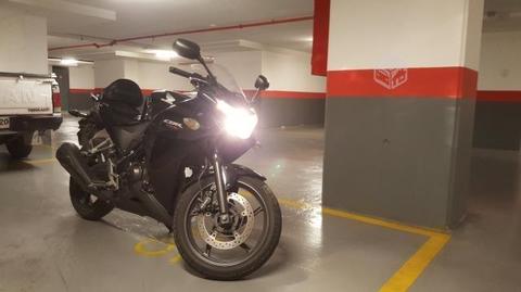 Moto honda cbr250r