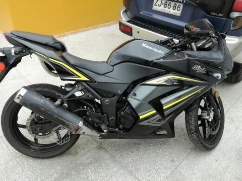 de moto Kawasaki ninja 250