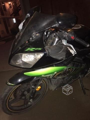 Yamaha r15 año 2014 ( para reparar o desarmar)