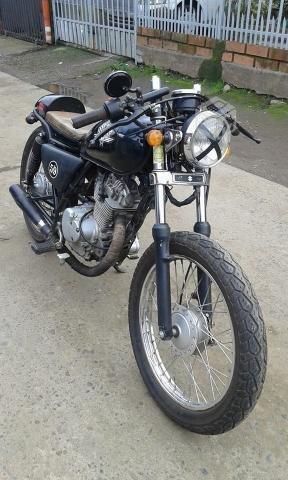 Suzuki gn cafe racer