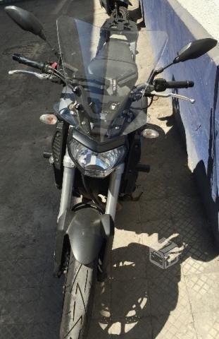 Moto Yamaha MT 09