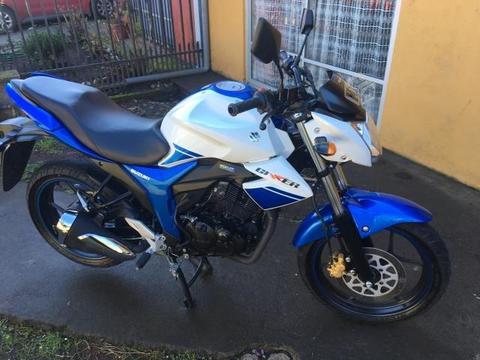 Suzuki gixxer