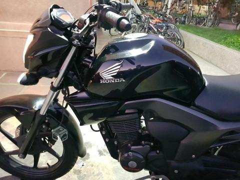 Moto onda invicta impecable!