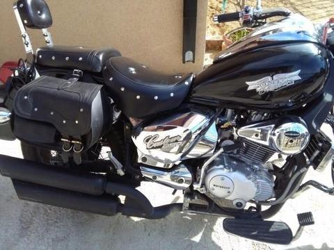 Excelente custom motorrad 250cc