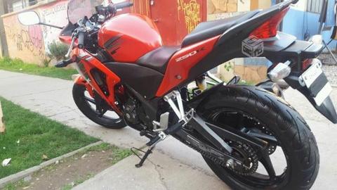 Honda cbr 250r