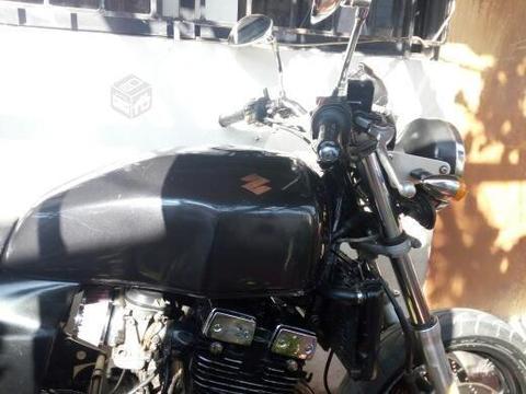 Moto suzuki gsx 400cc