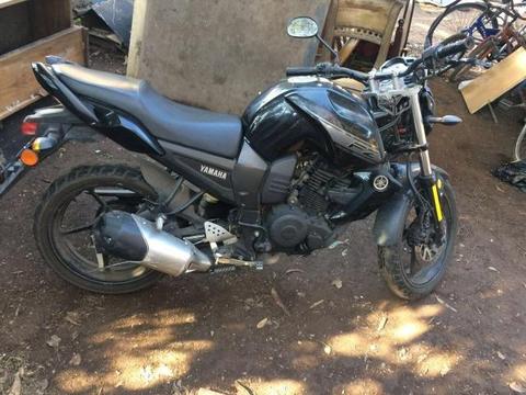 Yamaha FZ 2014 Al dia !