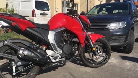 Yamaha fz practicamente nueva