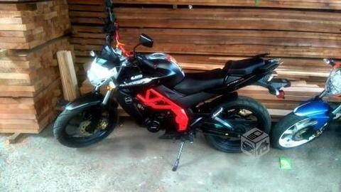 Um xtreet 230r