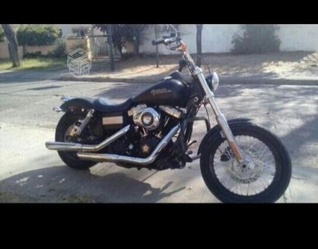 Harley Davidson Dyna Street Bob