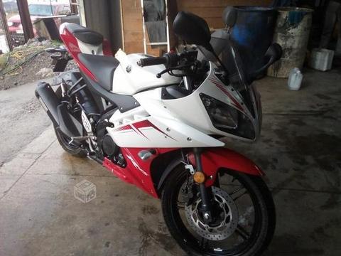 Yamaha r15 150 c.c año 2015