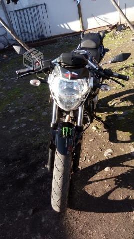 Moto um xtreet 200