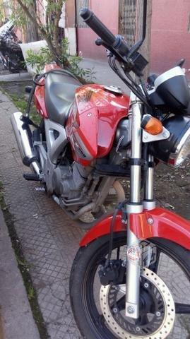 Moto twister 250 año 2012