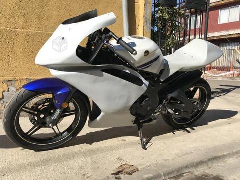 Yamaha r15 special edition preparada para pista