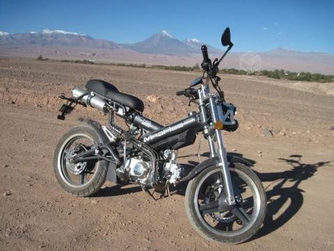 Motocicleta Sachs Madass 125