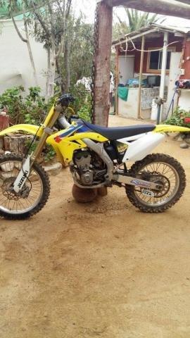 Suzuki rmz 250