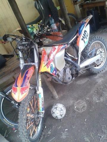 Moto ktm impecable