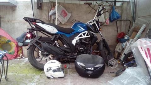 Moto um xtreet 180 conversable