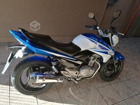 Suzuki Inazuma 250cc excelente estado