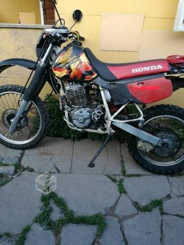 Honda xr600