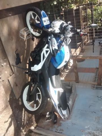 Um xtreet 230 r